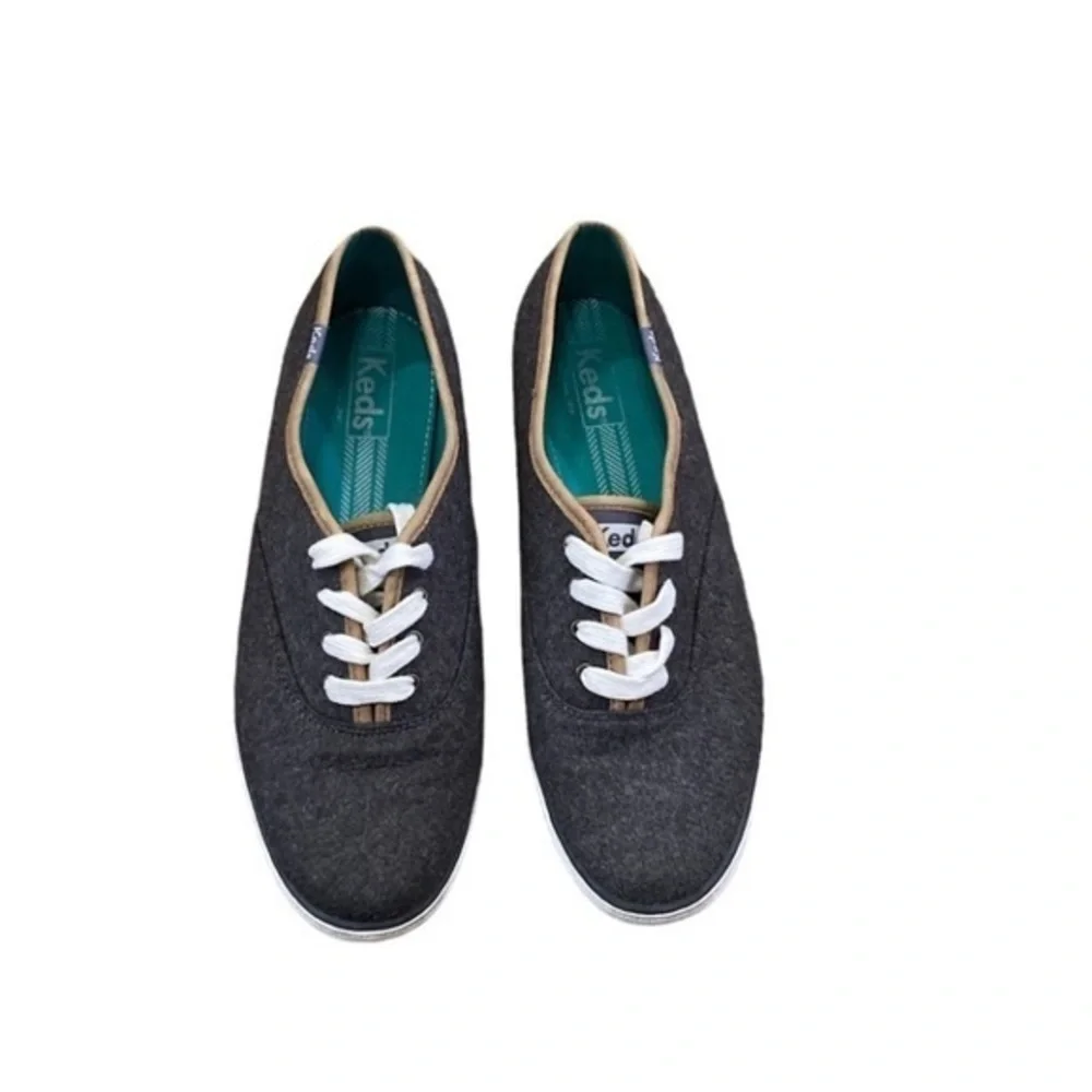 Keds Women’s Champion Gray‎ Felt Sneakers Size 10
